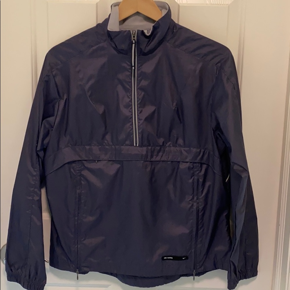 Nike Women’s Running jacket: size S (4-6)